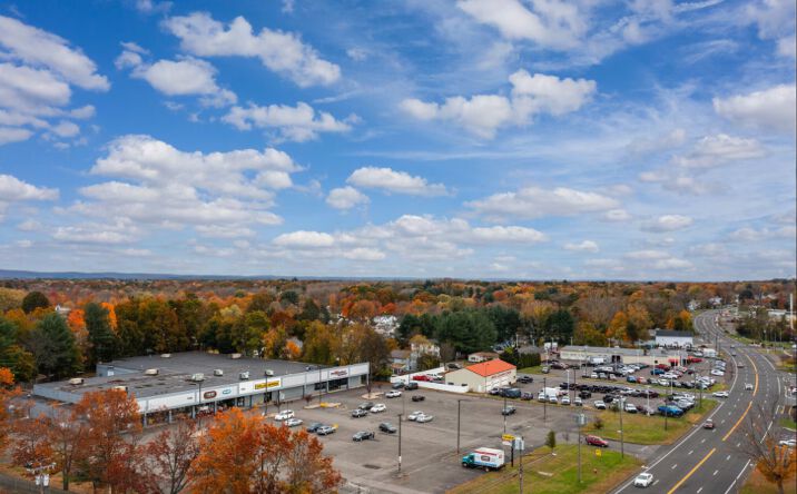 Pictures of Retail property located at 481 Enfield St, Enfield, CT 06082 for lease - image #1