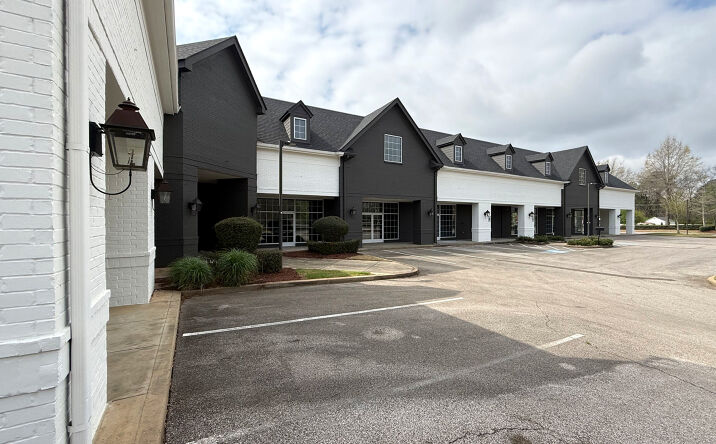Pictures of Retail property located at 3164 Forest Hill Irene Rd, Germantown, TN 38138 for lease - image #1