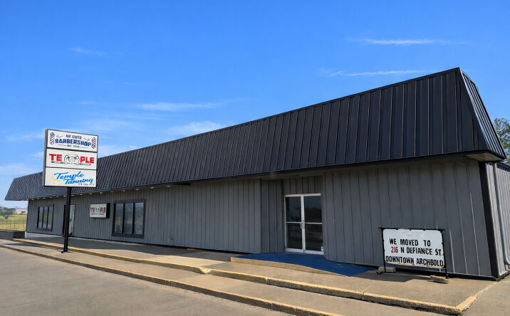 Pictures of Retail property located at 1405 S Defiance St, Archbold, OH 43502 for lease - image #1