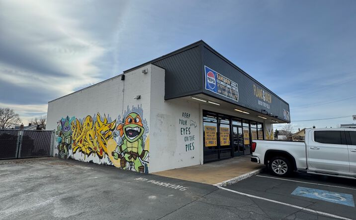 Pictures of Retail property located at 302 W Nob Hill Blvd, Yakima, WA 98902 for lease - image #1