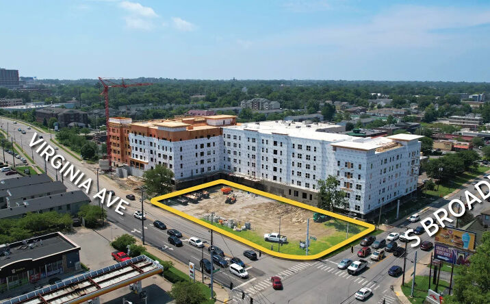 Pictures of Retail property located at 1008 S Broadway, Lexington, KY 40504 for lease - image #1