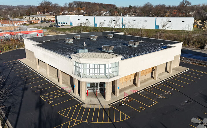 Pictures of Retail property located at 1776 E Seymour Ave, Cincinnati, OH 45237 for lease - image #1