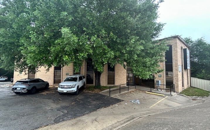 Pictures of Office property located at 3500 SW H K Dodgen Loop, Temple, TX 76504 for lease - image #1