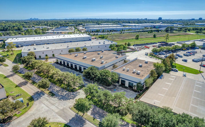 Pictures of Industrial property located at 16503-16505 Air Center Blvd, Houston, TX 77032 for lease - image #1