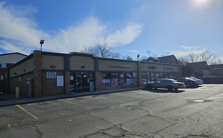 Pictures of Retail property located at 15101 S Cicero Ave, Oak Forest, IL 60452 for lease - image #1
