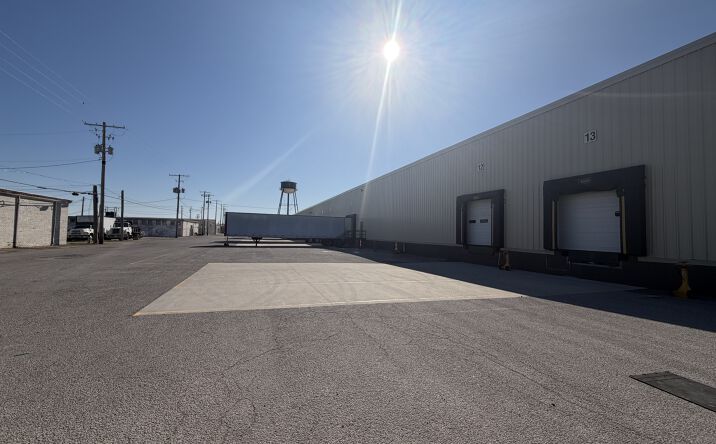 Pictures of Industrial property located at 2001 N New York Ave, Evansville, IN 47711 for lease - image #1