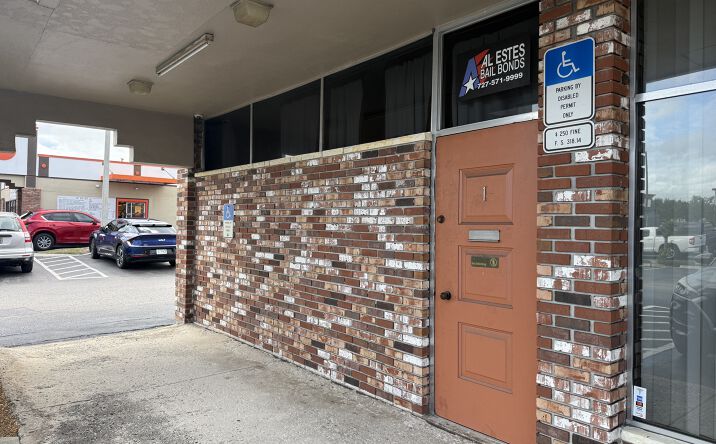 Pictures of Retail property located at 4930 Park Blvd #1, Pinellas Park, FL 33781 for lease - image #1