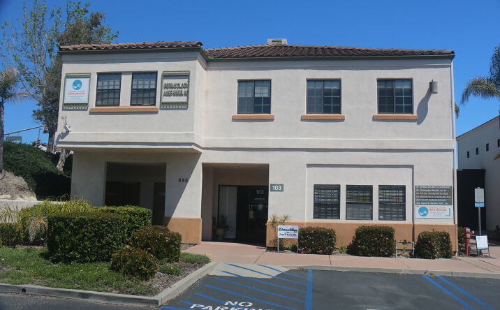 Pictures of Office property located at 880 N Oak Park Blvd, Arroyo Grande, CA 93420 for lease - image #1