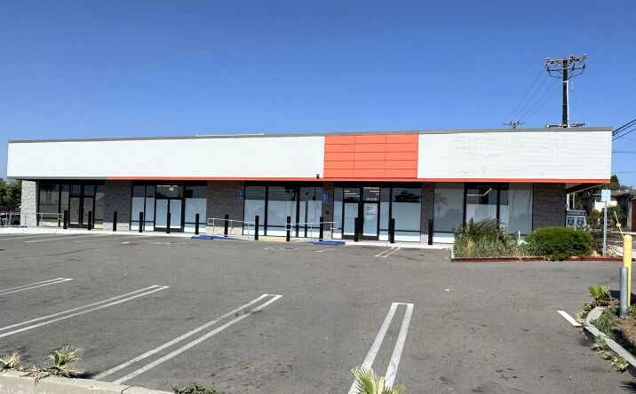 Pictures of Retail property located at 14249 Whittier Blvd, Whittier, CA 90605 for lease - image #1