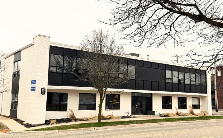 Pictures of Office property located at 801 S Adams Rd, Birmingham, MI 48009 for lease - image #1