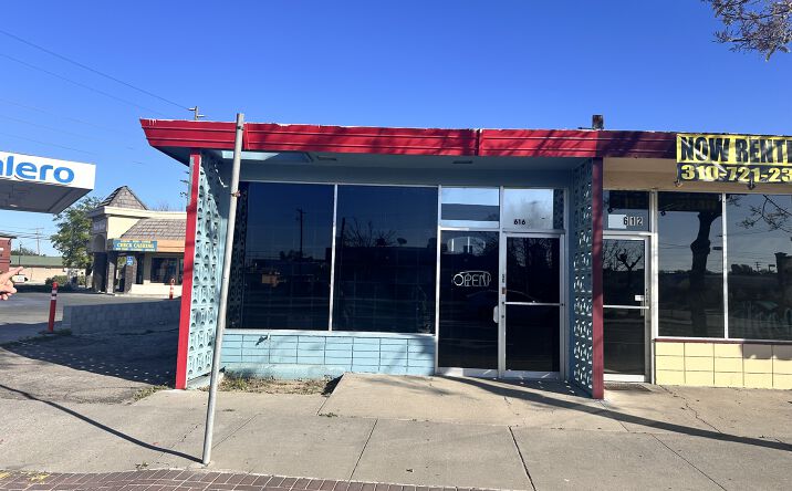 Pictures of Retail, Office, Restaurant property located at 616 W 7th St, Hanford, CA 93230 for lease - image #1