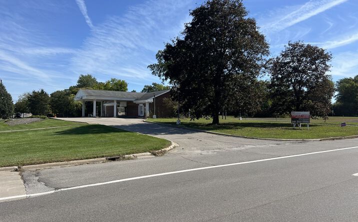 Pictures of Retail property located at 21333 Telegraph Rd, Browntown, MI 48183 for lease - image #1