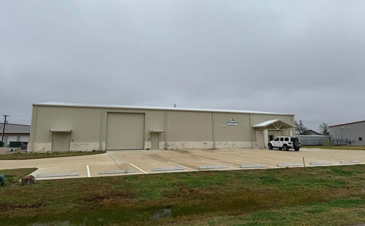 Pictures of Retail, Office, Industrial property located at 5936 Imperial Loop, College Station, TX 77840 for lease - image #1
