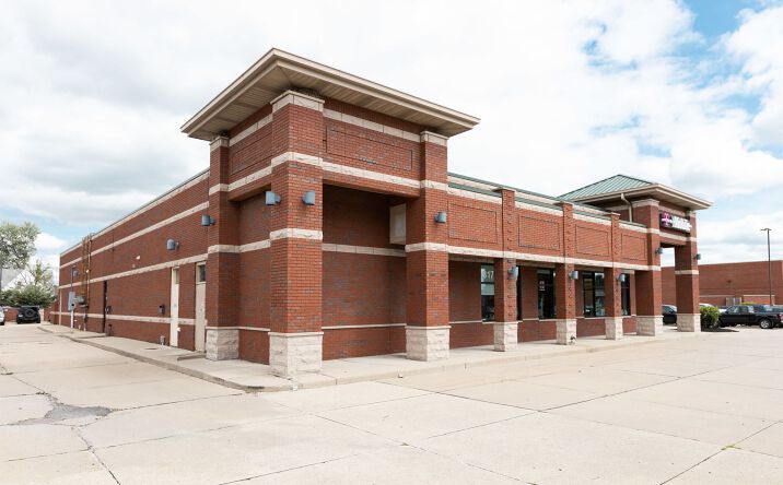 Pictures of Office property located at 3171-3187 Fort St, Wyandotte, MI 48192 for lease - image #1