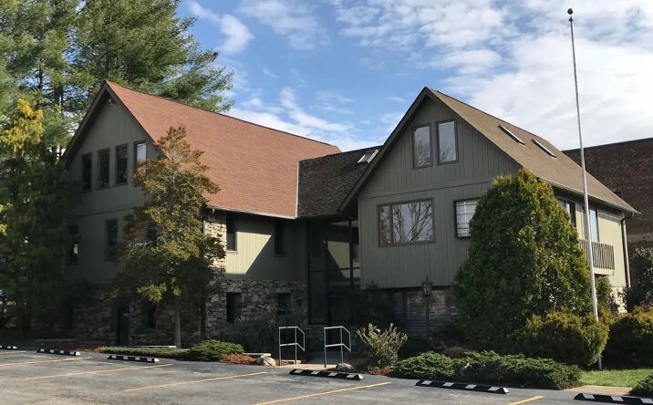 Pictures of Office property located at 1278A Hendersonville Rd, Asheville, NC 28803 for lease - image #1