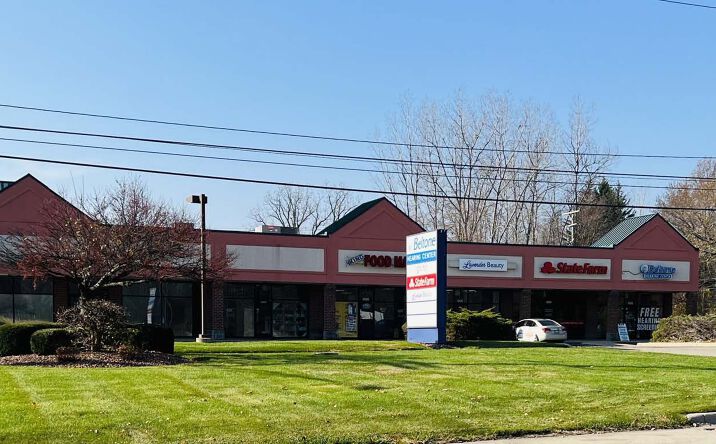 Pictures of Retail property located at 20840 Telegraph Rd, Brownstown, MI 48174 for lease - image #1