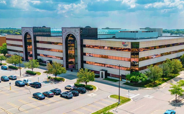 Pictures of Office property located at 17290-17800 North Laurel Park Drive, Livonia, MI 48152 for lease - image #1