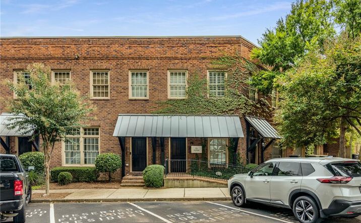 Pictures of Office property located at 5829 Clarion St, Cumming, GA 30040 for lease - image #1