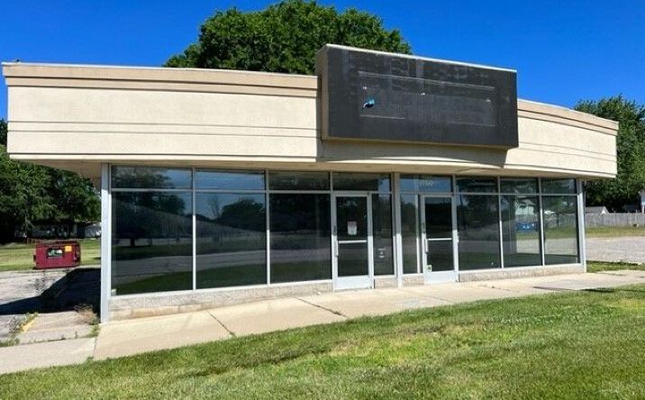 Pictures of Retail property located at 27340 Telegraph Rd, Flat Rock, MI 48134 for lease - image #1