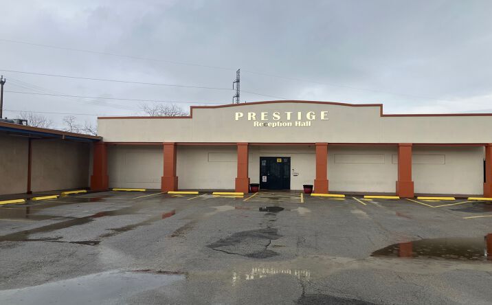 Pictures of Retail property located at 4500 West Ave, San Antonio, TX 78213 for lease - image #1