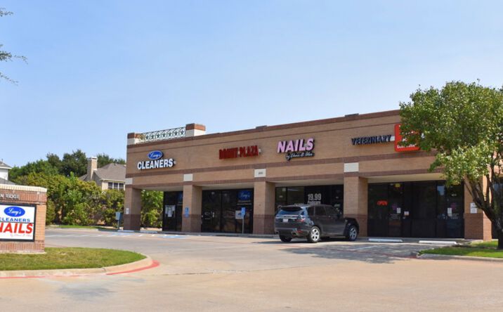 Pictures of Retail property located at 1900 S Garden Ridge Blvd, Flower Mound, TX 75028 for lease - image #1
