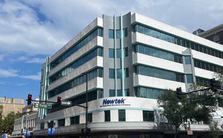 Pictures of Office, Retail property located at 14 E Washington St, Orlando, FL 32801 for lease - image #1