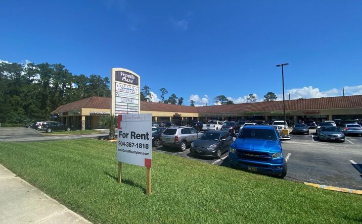 Pictures of Office, Retail property located at 5393 Roosevelt Blvd, Jacksonville, FL 32210 for lease - image #1