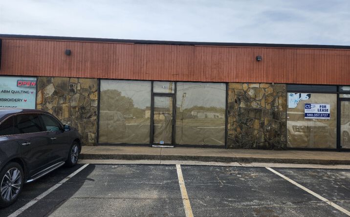 Pictures of Retail property located at 3130 NW Cache Rd, Lawton, OK 73505 for lease - image #1