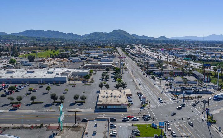 Pictures of Retail property located at 491-495 W Orange Show Road, San Bernardino, CA 92408-2030 for lease - image #1