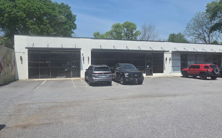 Pictures of Retail property located at 1068 Baxter St, Athens, GA 30606 for lease - image #1