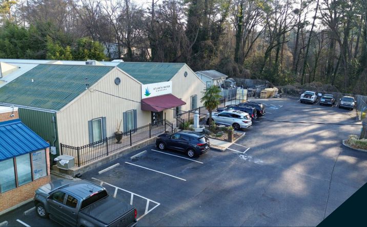 Pictures of Retail property located at 2165 Cheshire Bridge Rd NE, Atlanta, GA 30324 for lease - image #1