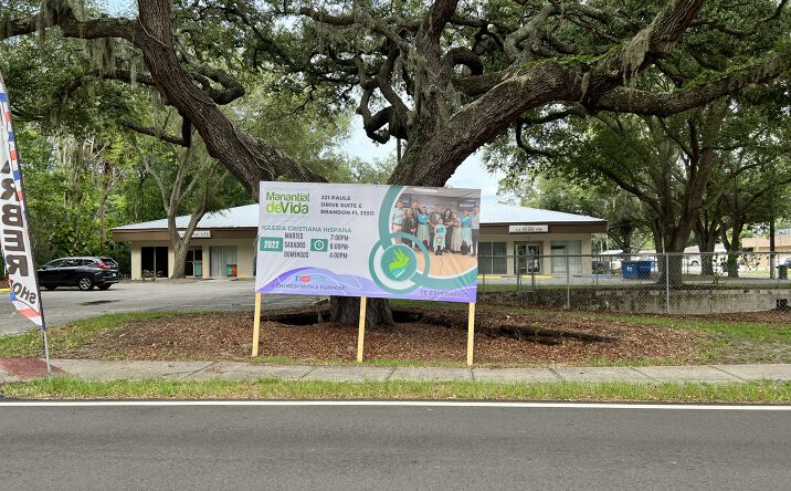 Pictures of Retail, Office property located at 221 Pauls Dr, Brandon, FL 33511 for lease - image #1