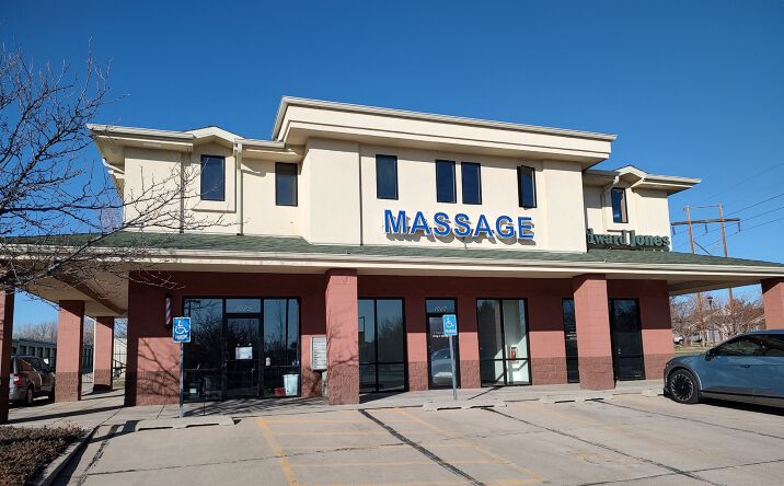 Pictures of Retail, Office property located at 1043 -1067 Eagle Drive, Loveland, CO 80537 for lease - image #1