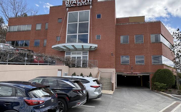 Pictures of Office property located at 200 Highland Ave, Needham, MA 02494 for lease - image #1