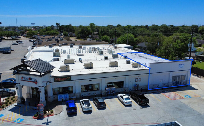 Pictures of Retail, Office, Restaurant property located at 11502 S Wilcrest Dr, Houston, TX 77099 for lease - image #1