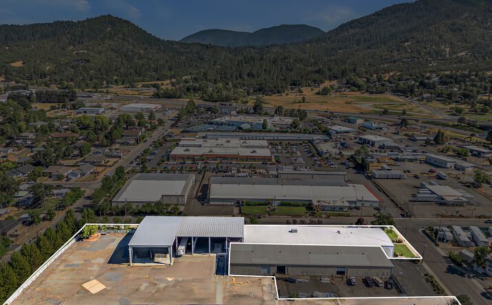 Pictures of Industrial property located at 1990 NW Washington Blvd, Grants Pass, OR 97526 for lease - image #1