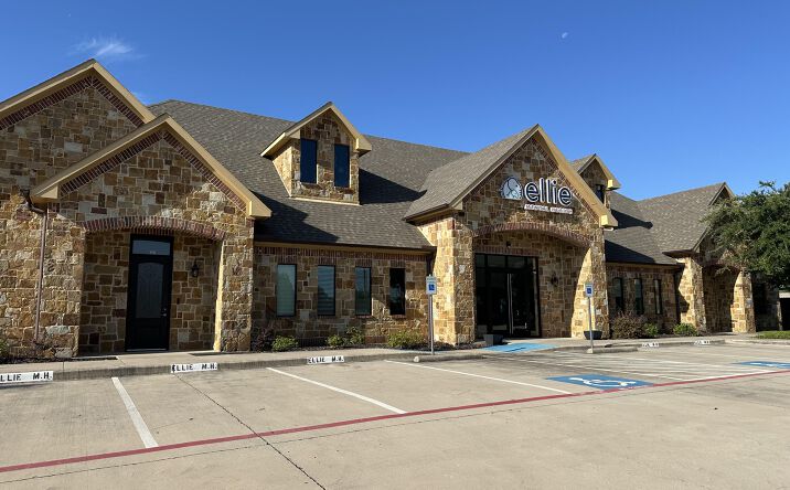 Pictures of Retail, Office property located at 1835 E Southlake Blvd, Grapevine, TX 76092 for lease - image #1