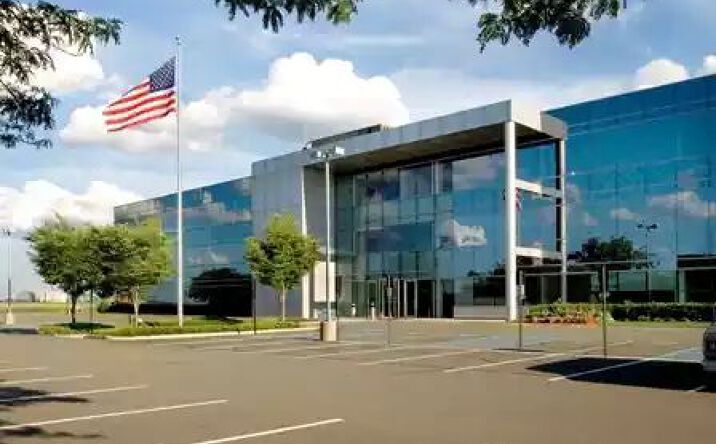 Pictures of Office property located at 160 Chubb Ave, Lyndhurst, NJ 07071 for lease - image #1