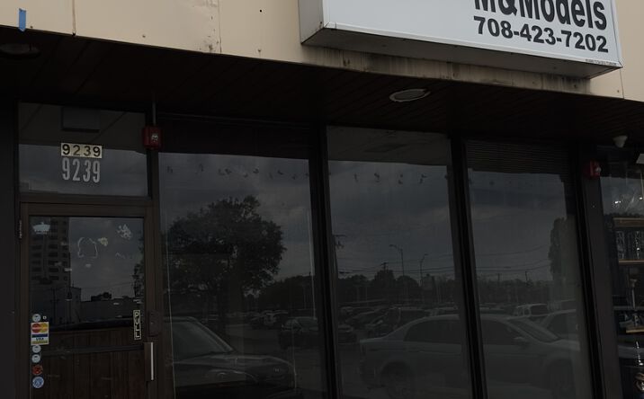 Pictures of Retail property located at 9239 S Cicero Avenue, Oak Lawn, IL 60453 for lease - image #1