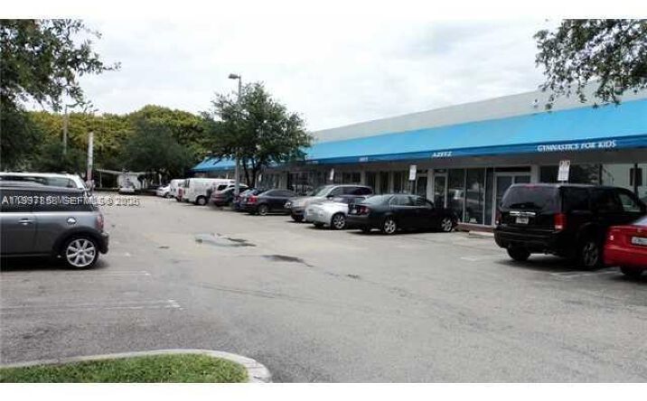 Pictures of Restaurant property located at 1777 SW 3 AV, Miami, FL 33129 for lease - image #1