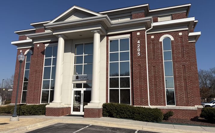 Pictures of Office property located at 4205 Balmoral Dr SW, Huntsville, AL 35801 for lease - image #1