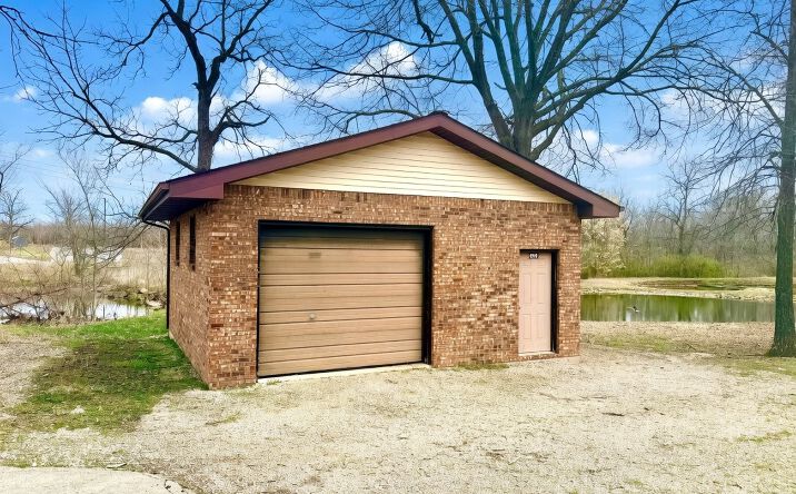Pictures of Industrial property located at 806 Progress Dr., Farmington, MO 63640 for lease - image #1
