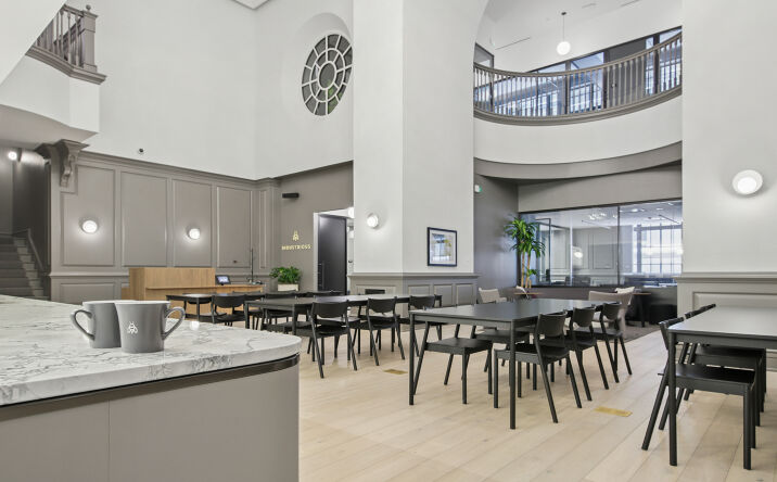 Pictures of Office property located at 33 North LaSalle Street, Chicago, IL 60602 for lease - image #1