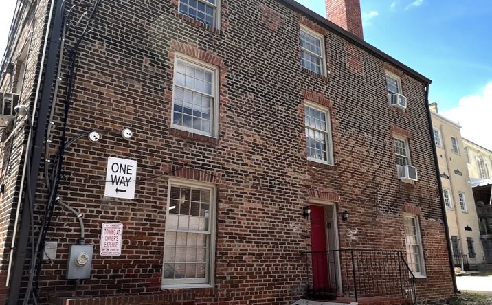 Pictures of Retail, Office property located at 207 Ramsey Alley, Alexandria, VA 22314 for lease - image #1