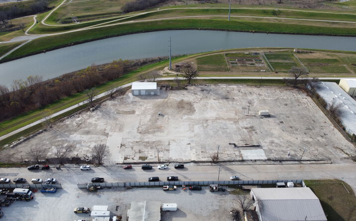 Pictures of Industrial property located at 1400 Sylvania Ct., Fort Worth, TX 76111 for lease - image #1