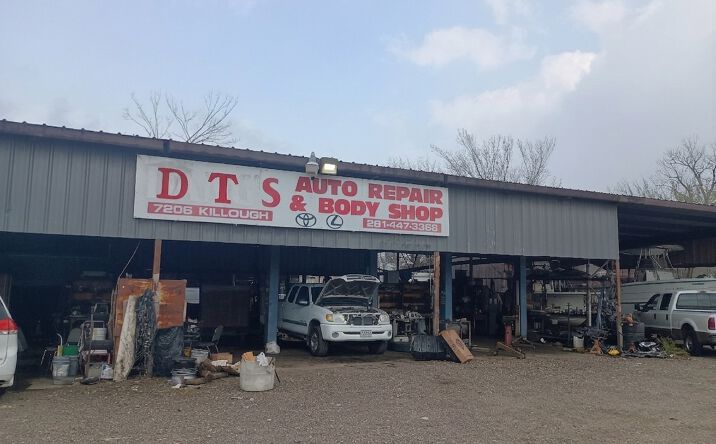 Pictures of Retail property located at 7206 Killough St, Houston, TX 77086 for lease - image #1