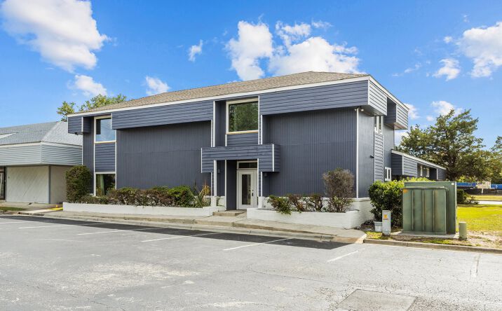 Pictures of Office, Special Purpose property located at 208 Penny Ln, Morehead City, NC 28557 for lease - image #1