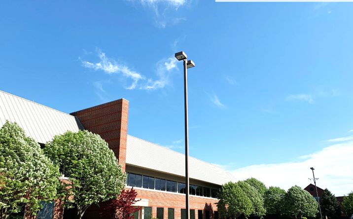 Pictures of Office property located at 1800 South Oak Street, Champaign, IL 61820 for lease - image #1