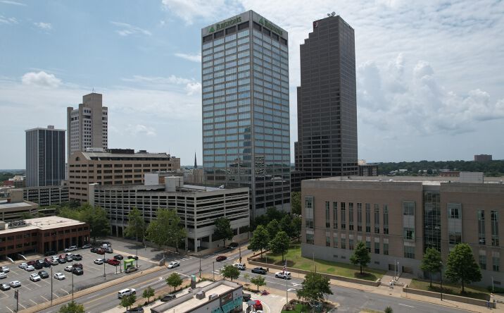 Pictures of Office property located at 400 W Capitol Ave, Little Rock, AR 72201 for lease - image #1