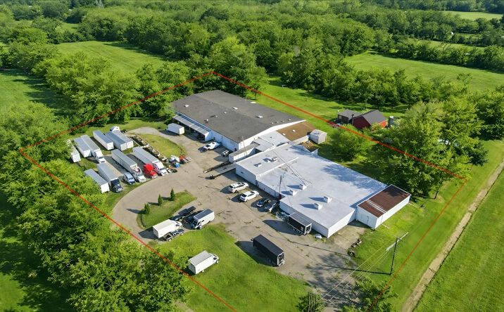 Pictures of Industrial property located at 14857 Martinsville Rd, Belleville, MI 48111 for lease - image #1